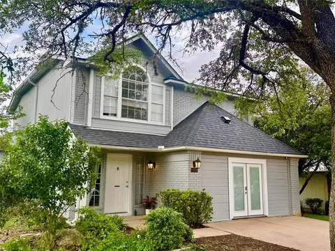 8328 Doe Meadow Dr, Austin, TX 78749