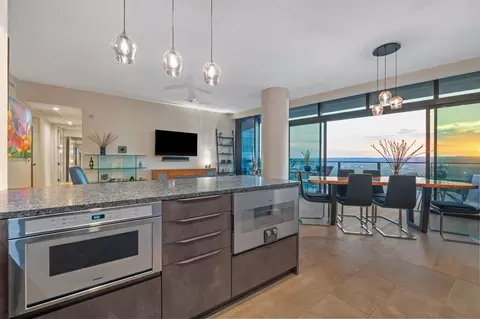 202 Nueces St #1607, Austin, TX 78701
