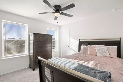 Bedroom - 218 Summit Dr, Lockhart, TX 78644 photo 5 of 7