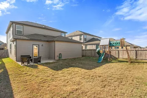 Exterior - 218 Summit Dr, Lockhart, TX 78644 photo 7 of 8
