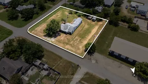 325 E Bell St, Bartlett, TX 76511