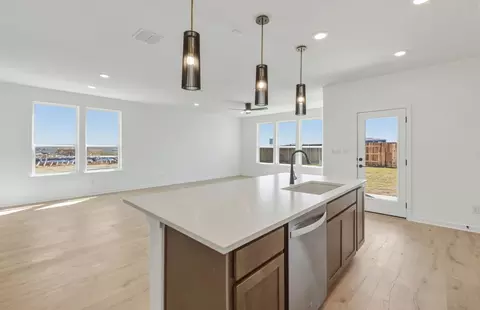 Kitchen - 536 Rubber Tree Way, Buda, TX 78610 photo 4 of 4