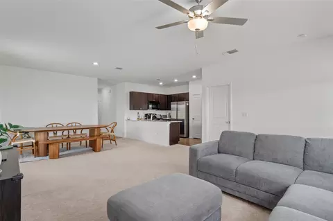 15212 Purple Drop Cv, Del Valle, TX 78617