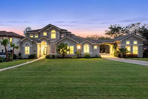 701 Hurst Creek Rd, Lakeway, TX 78734