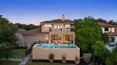 701 Hurst Creek Rd, Lakeway, TX 78734