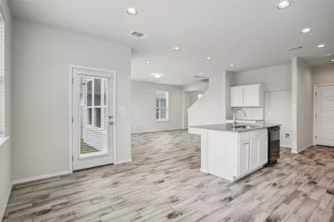 293 Gaida Loop, Georgetown, TX 78628 photo 7
