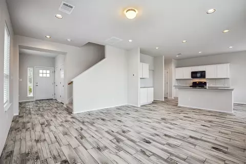 293 Gaida Loop, Georgetown, TX 78628 photo 12