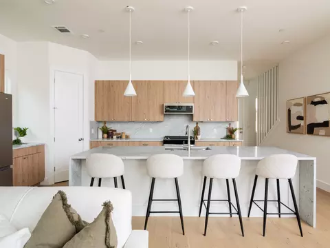 6409 Bradsher #C, Austin, TX 78745