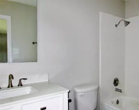 Bath - 115 Rei Tang Loop, Kyle, TX 78640 photo 1 of 2
