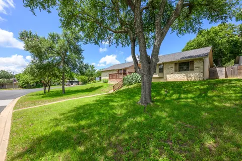 7210 Smokey Hill Rd, Austin, TX 78736