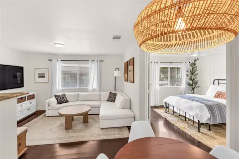 1307 Norwalk Ln #206, Austin, TX 78703