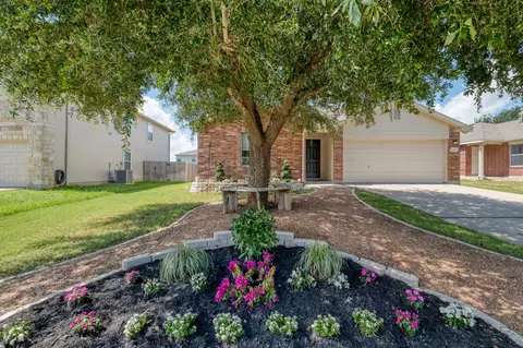 217 Almquist St, Hutto, TX 78634