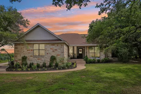 136 Thoroughbred Trce, Liberty Hill, TX 78642