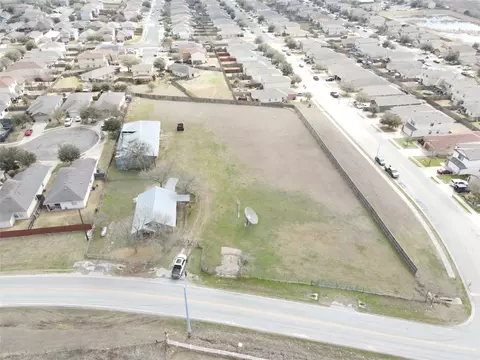 5807 Pearce Ln, Del Valle, TX 78617