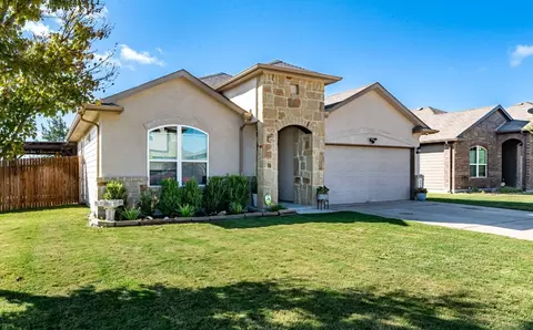 484 Copper Hill Dr, New Braunfels, TX 78130