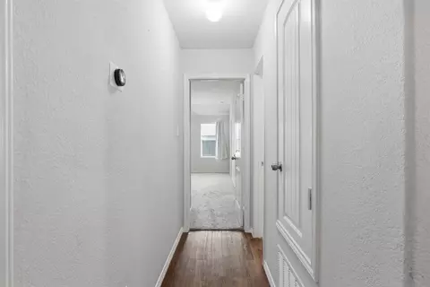 Entry Way - 18420 Cloudmore Ln, Elgin, TX 78621 photo 3 of 4