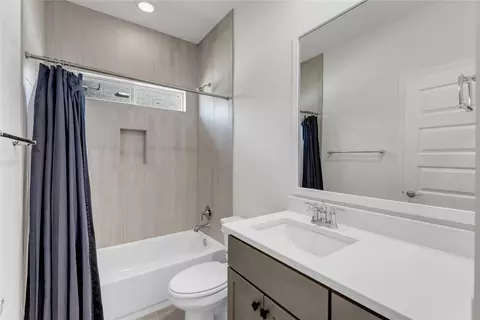 Bath - 449 Dove Trl, Bertram, TX 78605 photo 6 of 6