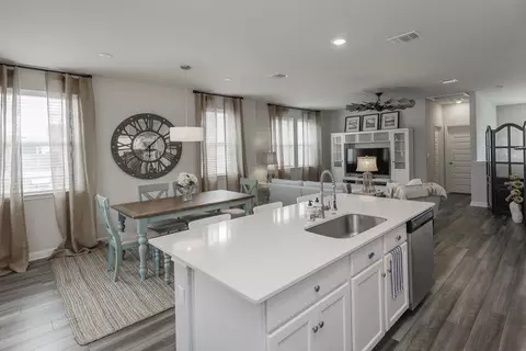 7915 Mellencamp Dr, Austin, TX 78744