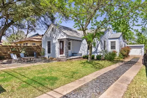 906 E 43rd St, Austin, TX 78751