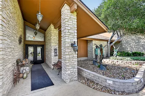 Exterior - 5001 Sevan Cv, Austin, TX 78731 photo 4 of 11