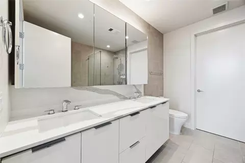 Bath - 44 East Ave #4104, Austin, TX 78701 photo 1 of 4