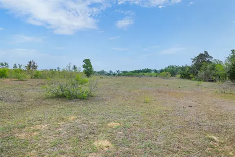 579 Lower Elgin Rd, Elgin, TX 78621 photo 21
