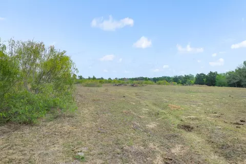 579 Lower Elgin Rd, Elgin, TX 78621 photo 27
