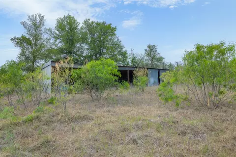579 Lower Elgin Rd, Elgin, TX 78621 photo 17