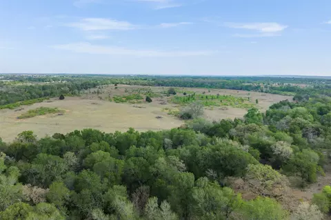 579 Lower Elgin Rd, Elgin, TX 78621 photo 40