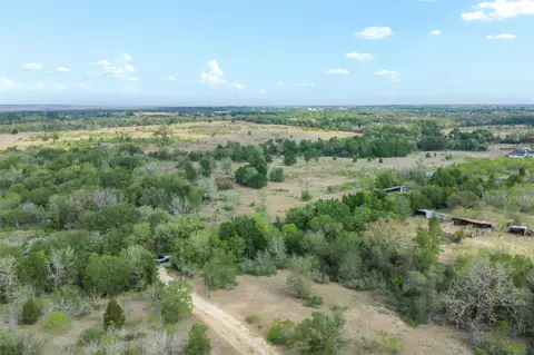 579 Lower Elgin Rd, Elgin, TX 78621 photo 39