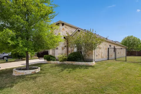 Exterior - 16401 Pallazo Dr, Pflugerville, TX 78660 photo 2 of 6