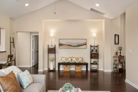 Entry Way - 16401 Pallazo Dr, Pflugerville, TX 78660 photo 2 of 2