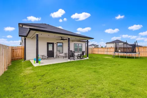 Exterior - 601 Plateau St, Maxwell, TX 78656 photo 4 of 5