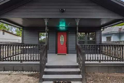 1300 Haskell St, Austin, TX 78702