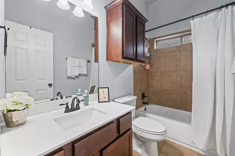 Bath - 616 Copper Ridge Loop, Temple, TX 76502 photo 1 of 3