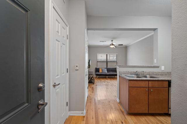 2502 Leon St #207, Austin, TX 78705