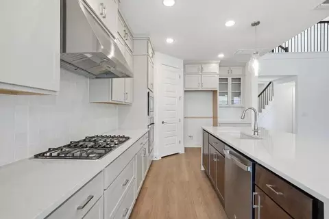 9500 Hamadryas Dr, Austin, TX 78744 photo 9