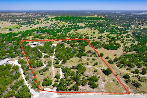322 Maverick Way, Briggs, TX 78608