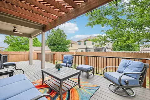 Exterior - 10033 Gertrudis Loop, Austin, TX 78747 photo 6 of 9