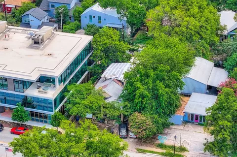 1409 E Cesar Chavez Blvd, Austin, TX 78702