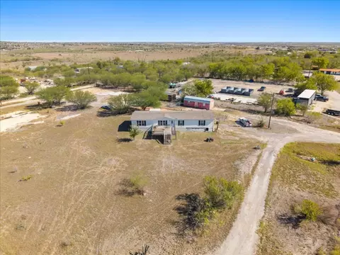 View/Area - 1307 Graef Rd #B, Kyle, TX 78640 photo 8 of 9
