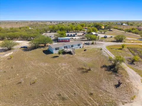 View/Area - 1307 Graef Rd #B, Kyle, TX 78640 photo 3 of 9