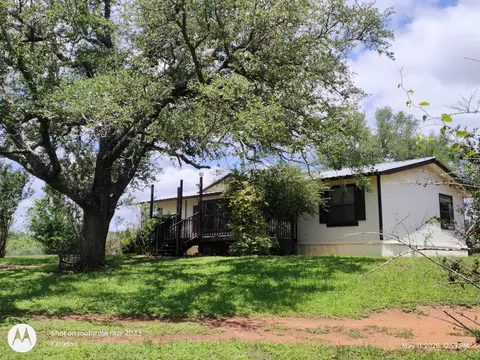 601 E Austin Ave, Llano, TX 78643