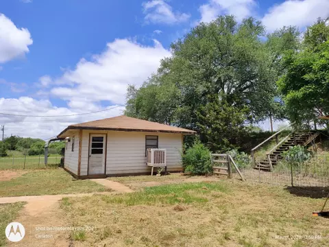 601 E Austin Ave, Llano, TX 78643 photo 15