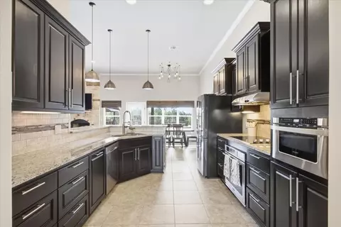 Kitchen - 107 E Tanglebriar Ct, Bastrop, TX 78602 photo 2 of 3