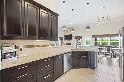 Kitchen - 107 E Tanglebriar Ct, Bastrop, TX 78602 photo 3 of 3