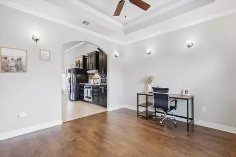 Entry Way - 107 E Tanglebriar Ct, Bastrop, TX 78602 photo 2 of 2
