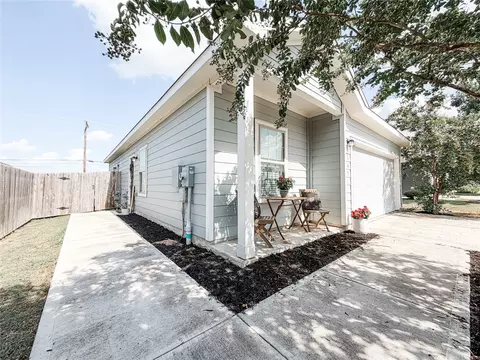 Exterior - 161 Emerald Green Trl, Buda, TX 78610 photo 2 of 4