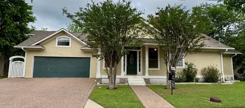 206 N Fm 1660, Hutto, TX 78634