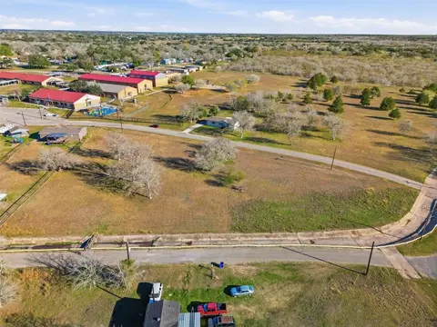 tbd 2 Dunn St, Yoakum, TX 77995